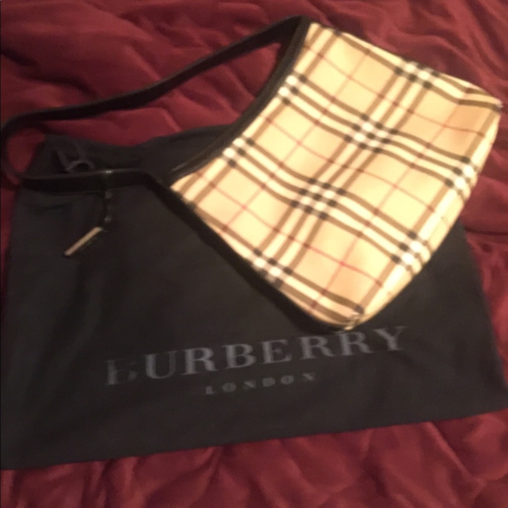 Burberry purse - Picture 2 of 5